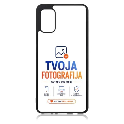 Phone case with a white background showing the TVOJA FOTOGRAFIJA logo, small icons, and an orange button that says ‘USTVARI SVOJ UNIKAT’ at the bottom.